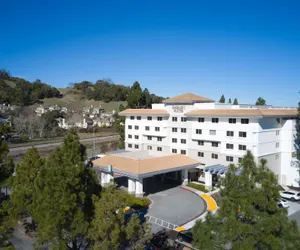 Photo 2 - Embassy Suites by Hilton San Rafael Marin County