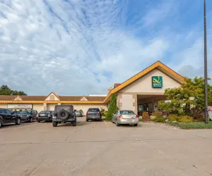 Photo 2 - Quality Inn And Suites Escanaba