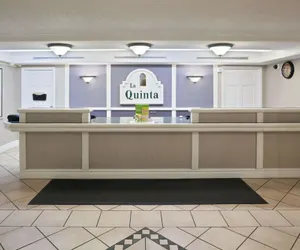 Photo 3 - La Quinta Inn by Wyndham Omaha West