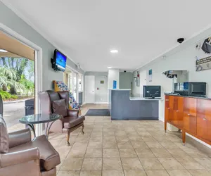 Photo 4 - Motel 6 Summerville, SC – Azalea Square