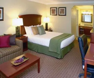 Photo 4 - Quality Inn & Suites, Santa Cruz Mountains