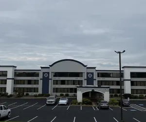 Photo 2 - SureStay by Best Western Charlotte Matthews