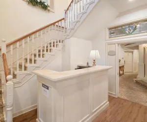 Photo 3 - Best Western Grandma's Feather Bed