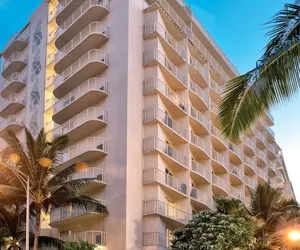 Photo 2 - Club Wyndham at Waikiki Beach Walk