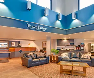 Photo 3 - Travelodge by Wyndham Rapid City