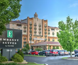 Photo 2 - Embassy Suites by Hilton Indianapolis North