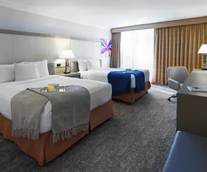 Photo 2 - Ontario Airport Hotel & Conference Center