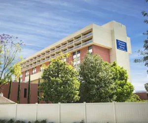 Photo 2 - Ontario Airport Hotel & Conference Center