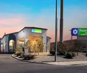 Photo 2 - SureStay Hotel by Best Western Albuquerque Midtown