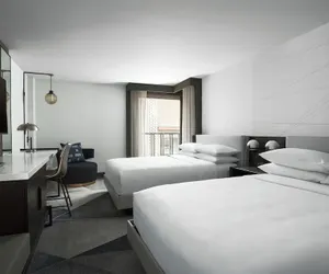Photo 3 - Philadelphia Marriott Old City