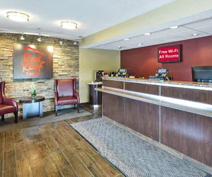 Photo 3 - Red Roof Inn Louisville East - Hurstbourne