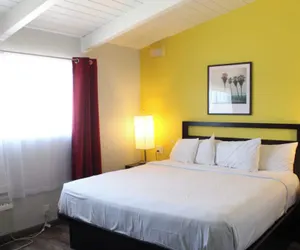 Photo 2 - Sunset Inn