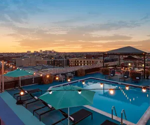 Photo 2 - The Ven at Embassy Row, Washington, D.C., a Tribute Portfolio Hotel