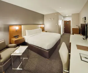 Photo 2 - DoubleTree by Hilton Hotel Nanuet