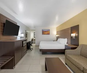 Photo 2 - Best Western Santa Rosa Inn