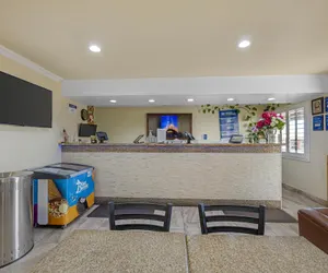 Photo 3 - Best Western Santa Rosa Inn