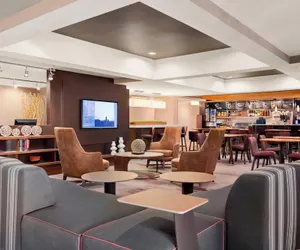 Photo 3 - Courtyard by Marriott Springfield