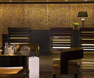 Photo 3 - Renaissance Austin Hotel