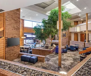 Photo 4 - Best Western Plus Landmark Inn