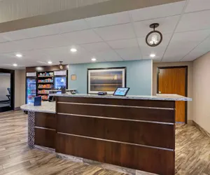 Photo 5 - Best Western Plus Landmark Inn