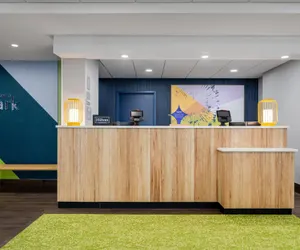 Photo 4 - Spark by Hilton Williamsburg Historic Area