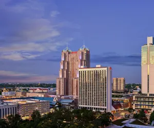 Photo 2 - San Antonio Marriott Rivercenter on the River Walk