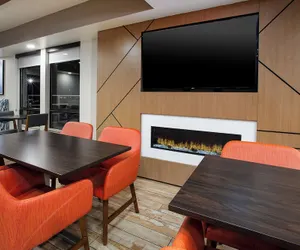 Photo 2 - Holiday Inn Express & Suites Eden Prairie – Minneapolis by IHG