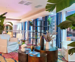 Photo 2 - Catalina Hotel & Beach Club