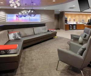 Photo 4 - SpringHill Suites Cincinnati North/Forest Park