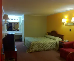 Photo 5 - Rodeway Inn Charlotte South