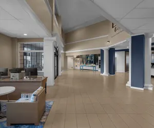 Photo 3 - Hotel Indigo Mount Pleasant by IHG