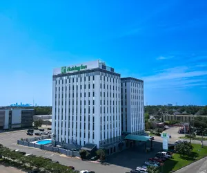 Photo 2 - Holiday Inn Metairie New Orleans, an IHG Hotel