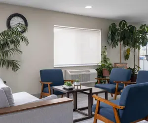 Photo 4 - Travelodge by Wyndham Fargo West Acres