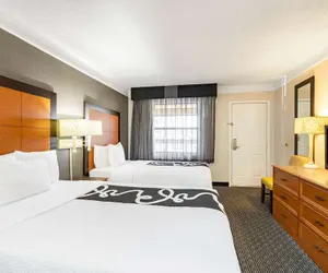 Photo 4 - Travelodge by Wyndham El Paso - Airport