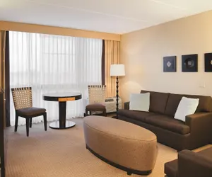 Photo 5 - DoubleTree by Hilton Chicago - Arlington Heights