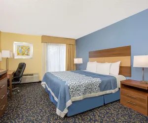 Photo 5 - Days Inn by Wyndham Raleigh-Airport-Research Triangle Park