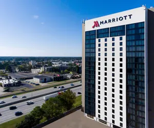 Photo 2 - Marriott Baton Rouge