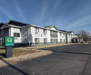 Photo 2 - Quality Inn & Suites Sioux Falls South