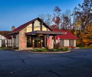 Photo 2 - Red Roof Inn & Suites Hazleton