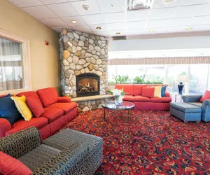 Photo 4 - Fireside Inn & Suites Portland