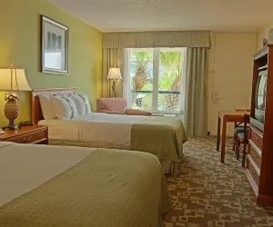 Photo 4 - Ocean Breeze Inn Vero Beach