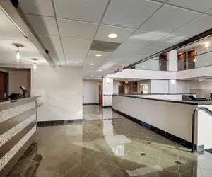 Photo 4 - Drury Inn & Suites Springfield IL