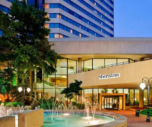 Photo 2 - Sheraton Memphis Downtown Hotel