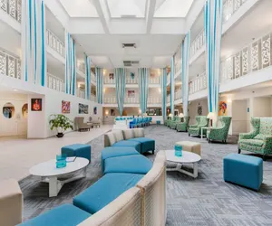 Photo 5 - The Blu Hotel Blue Ash Cincinnati, an Ascend Collection Hotel