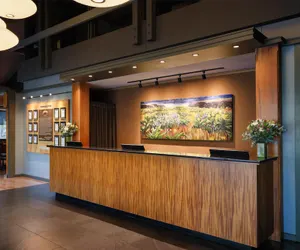 Photo 5 - Best Western Plus Hood River Inn
