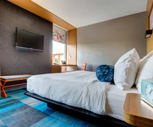 Photo 4 - Aloft Lexington