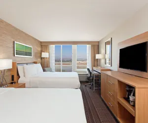 Photo 4 - Holiday Inn Diamond Bar - Pomona by IHG