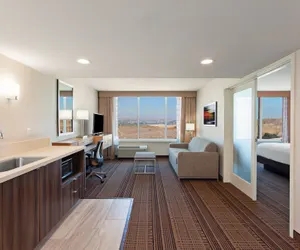 Photo 5 - Holiday Inn Diamond Bar - Pomona by IHG