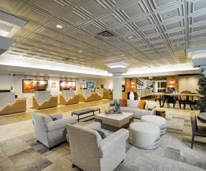 Photo 2 - Holiday Inn Resort The Squire at Grand Canyon by IHG
