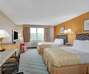 Photo 4 - Methuen Inn and Conference Center
